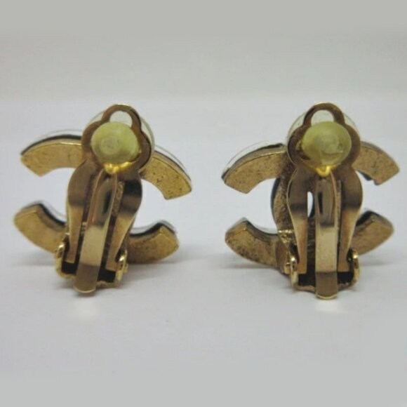 CHANEL CC Logos Clear Lucite Clip-On Earrings Gold Tone 02A Auth w/Box #3180 - Picture 4 of 7